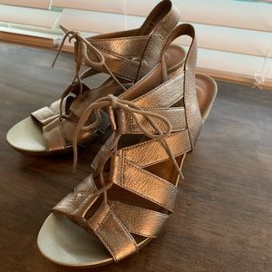 Clarks Wedge Heel Size 8.5